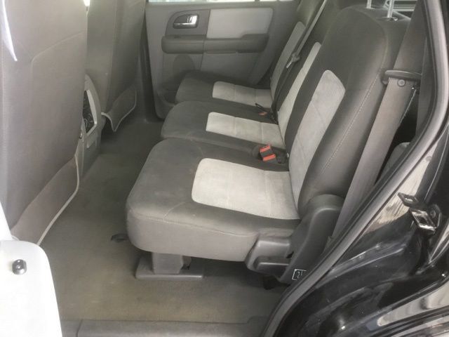 Used 2005 Ford Expedition XLT AWD/4WD image 14