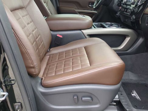 Used 2022 Nissan Titan Platinum Reserve w/ Moonroof Package image 29