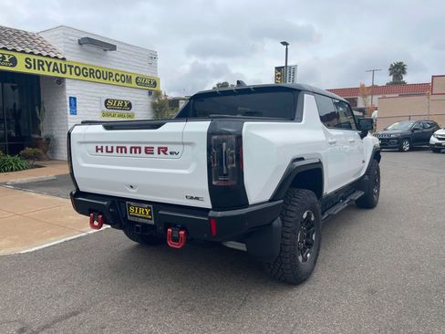Used 2024 GMC Hummer EV 2X w/ Extreme Off-Road Package AWD/4WD image 3