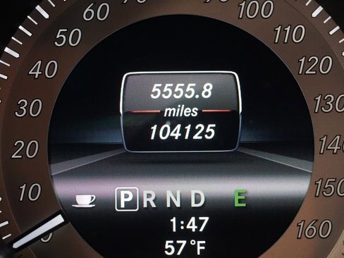 Used 2013 Mercedes-Benz C 300 C 300 4D Sedan image 5