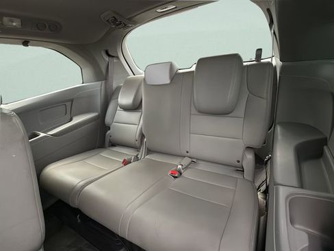 Used 2011 Honda Odyssey EX-L image 16