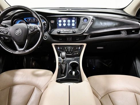 Used 2017 Buick Envision Essence image 3