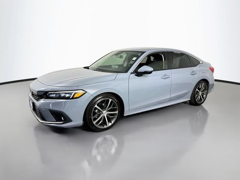 Used 2024 Honda Civic Touring image 4
