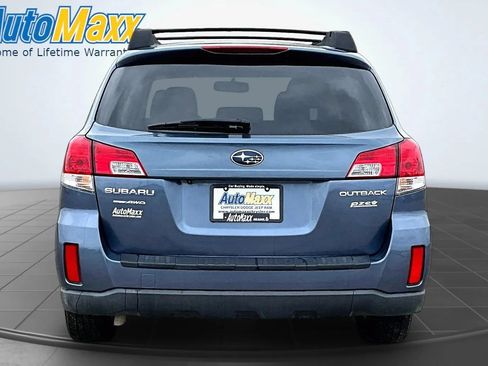 Used 2013 Subaru Outback 2.5i Premium AWD/4WD image 5