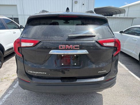 Used 2023 GMC Terrain SLE w/ Driver Convenience Package AWD/4WD image 9