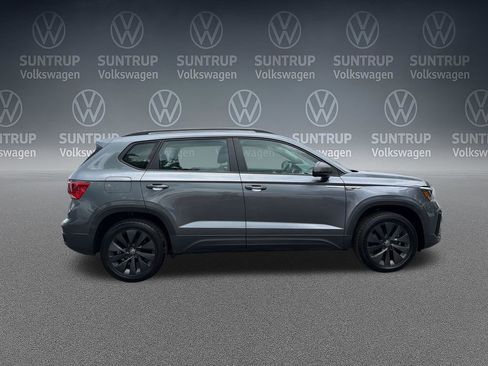 Used 2024 Volkswagen Taos S FWD image 6