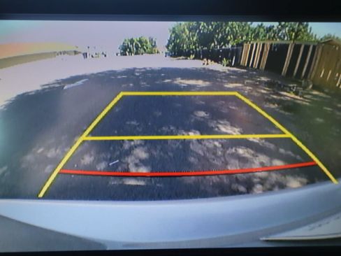 Used 2015 Lexus CT 200h w/ Navigation Package FWD image 36