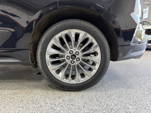 Used 2020 Ford Edge Titanium w/ Equipment Group 301A AWD/4WD image 13