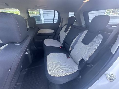 Used 2017 GMC Terrain SLE w/ Convenience Package AWD/4WD image 14