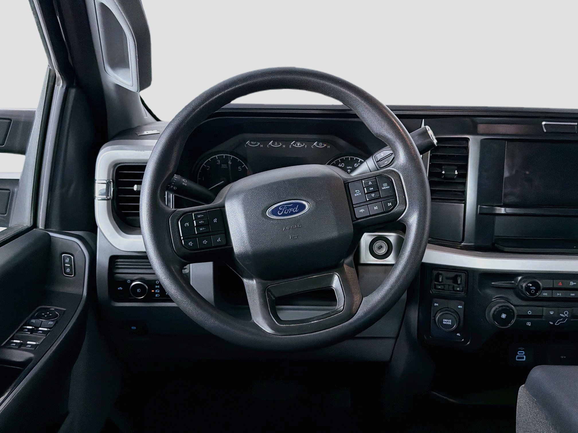 Used 2025 Ford F250 XLT AWD/4WD image 17