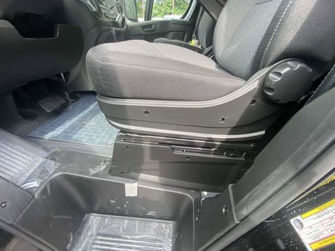 New 2025 RAM ProMaster 1500 w/ Convenience Group image 9