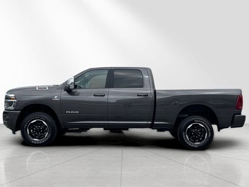 Used 2026 RAM 2500 Laramie AWD/4WD image 7
