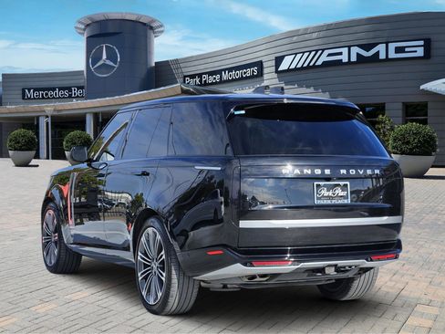 Used 2024 Land Rover Range Rover Autobiography image 4