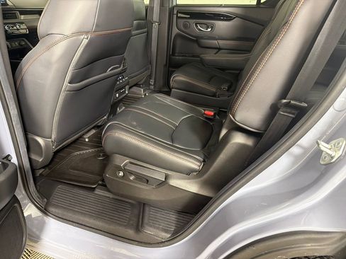 Used 2025 Honda Pilot TrailSport image 22