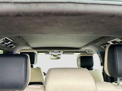 Used 2022 Land Rover Range Rover P525 Westminster Edition image 29