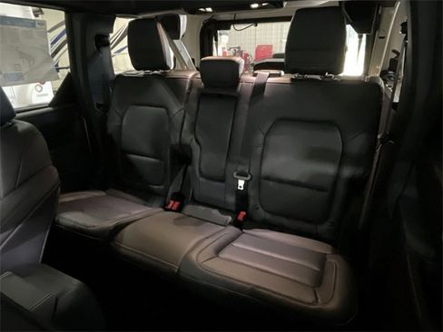 New 2025 Ford Bronco Badlands image 28