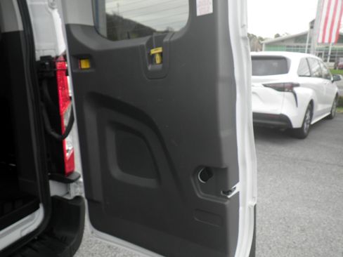Used 2023 Ford Transit 350 XLT image 21