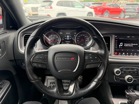 Used 2019 Dodge Charger Scat Pack RWD image 12