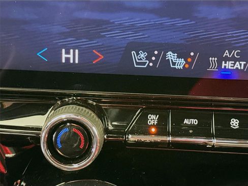 Used 2024 Chevrolet Blazer EV RS image 14