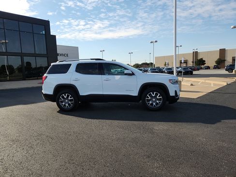 Used 2023 GMC Acadia SLT image 8