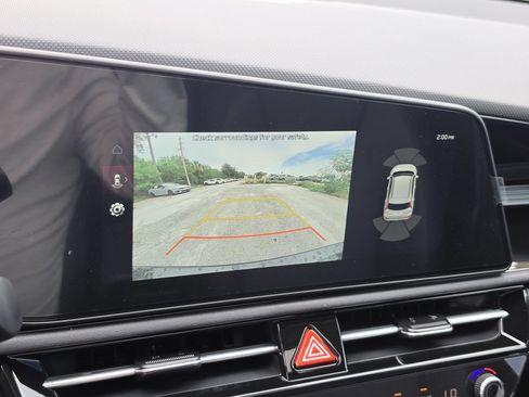New 2026 Kia Niro FWD image 25