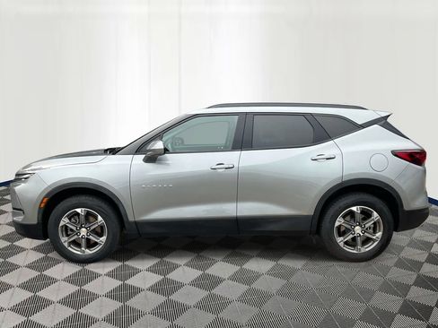 Used 2024 Chevrolet Blazer LT w/ Convenience Package FWD image 2