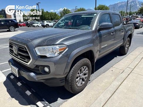 Used 2019 Toyota Tacoma SR5 AWD/4WD image 1