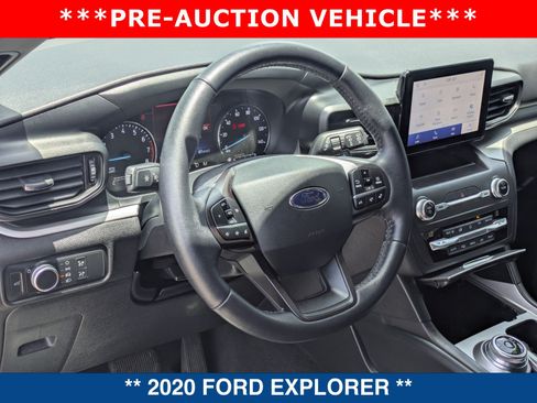 Used 2020 Ford Explorer XLT RWD image 24