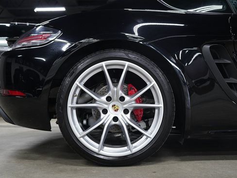 Used 2021 Porsche 718 Cayman RWD image 29