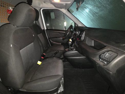 Used 2016 RAM ProMaster City Tradesman SLT w/ Rear Back-up Camera Group image 9