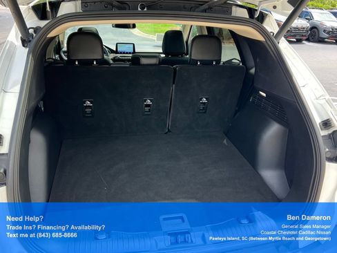 Used 2020 Ford Escape Titanium FWD image 20