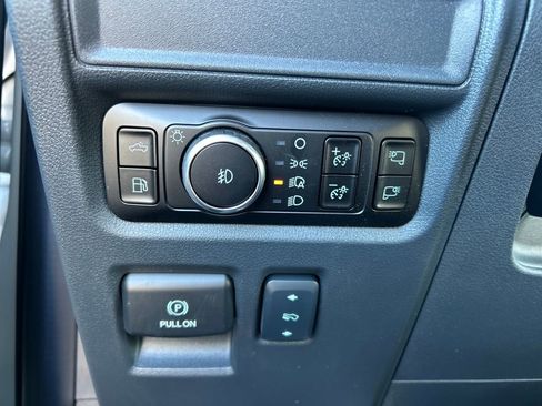 New 2025 Ford F150 Lariat w/ Equipment Group 501A Mid image 28