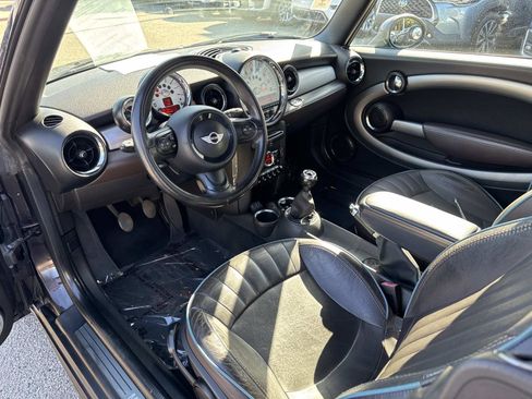 Used 2013 MINI Cooper Convertible image 21