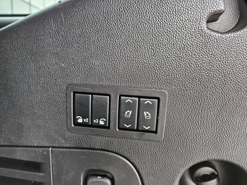 Used 2020 Chevrolet Tahoe LT AWD/4WD image 12