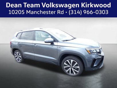 New 2024 Volkswagen Taos SE