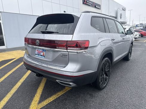 New 2026 Volkswagen Atlas SE image 4