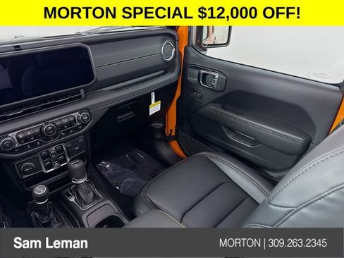 New 2025 Jeep Wrangler Sahara image 24