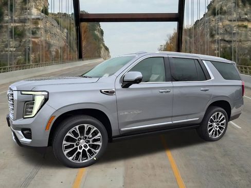 New 2026 GMC Yukon Denali w/ Sun & Power Step Package AWD/4WD image 4