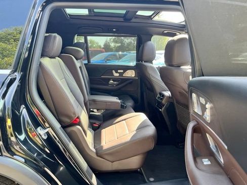 Used 2022 Mercedes-Benz GLS 450 4MATIC image 26