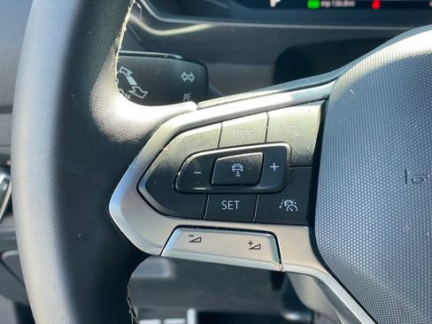 Certified 2023 Volkswagen Tiguan SEL R-Line AWD/4WD image 18