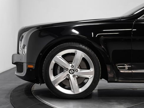 Used 2016 Bentley Mulsanne Speed image 23