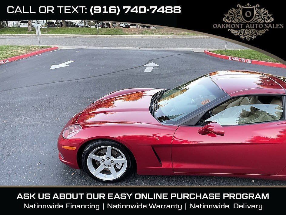Used 2005 Chevrolet Corvette Coupe w/ Preferred Equipment Group RWD image 7