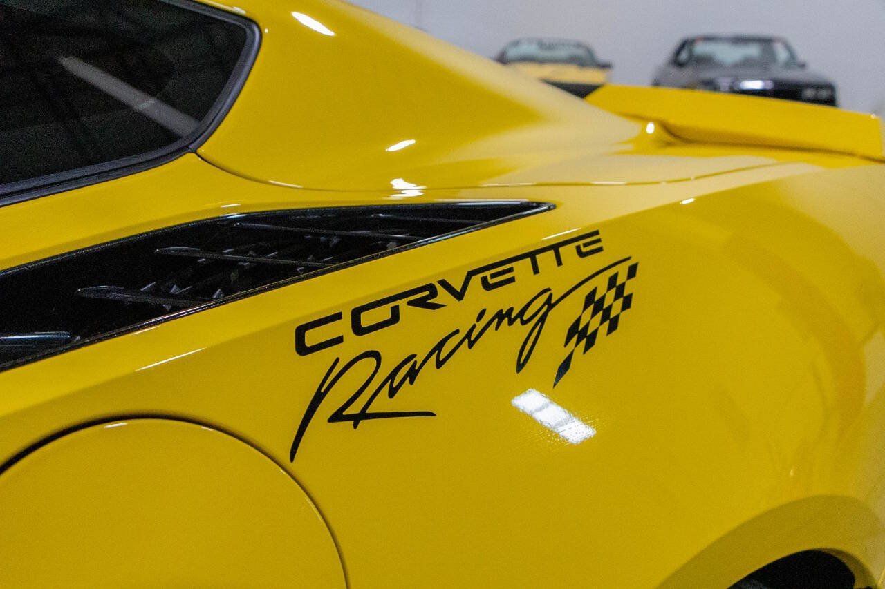 Used 2015 Chevrolet Corvette Stingray Coupe w/ 3LT Preferred Equipment Group RWD image 30