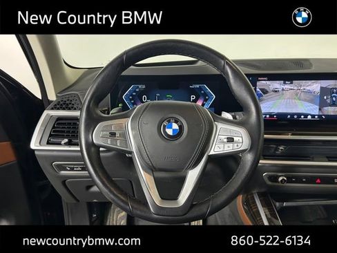 Used 2024 BMW X7 xDrive40i w/ Executive Package image 16