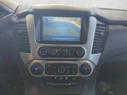 Used 2019 GMC Yukon SLE w/ SLE Value Package image 17