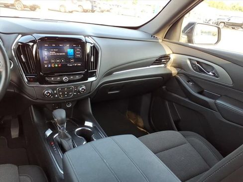 Used 2023 Chevrolet Traverse LT AWD/4WD image 27