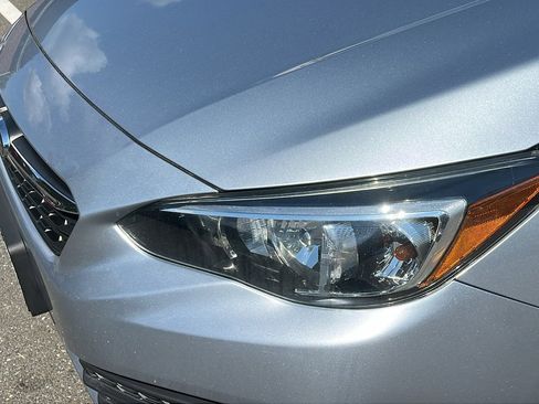 Used 2020 Subaru Impreza 2.0i Premium image 5