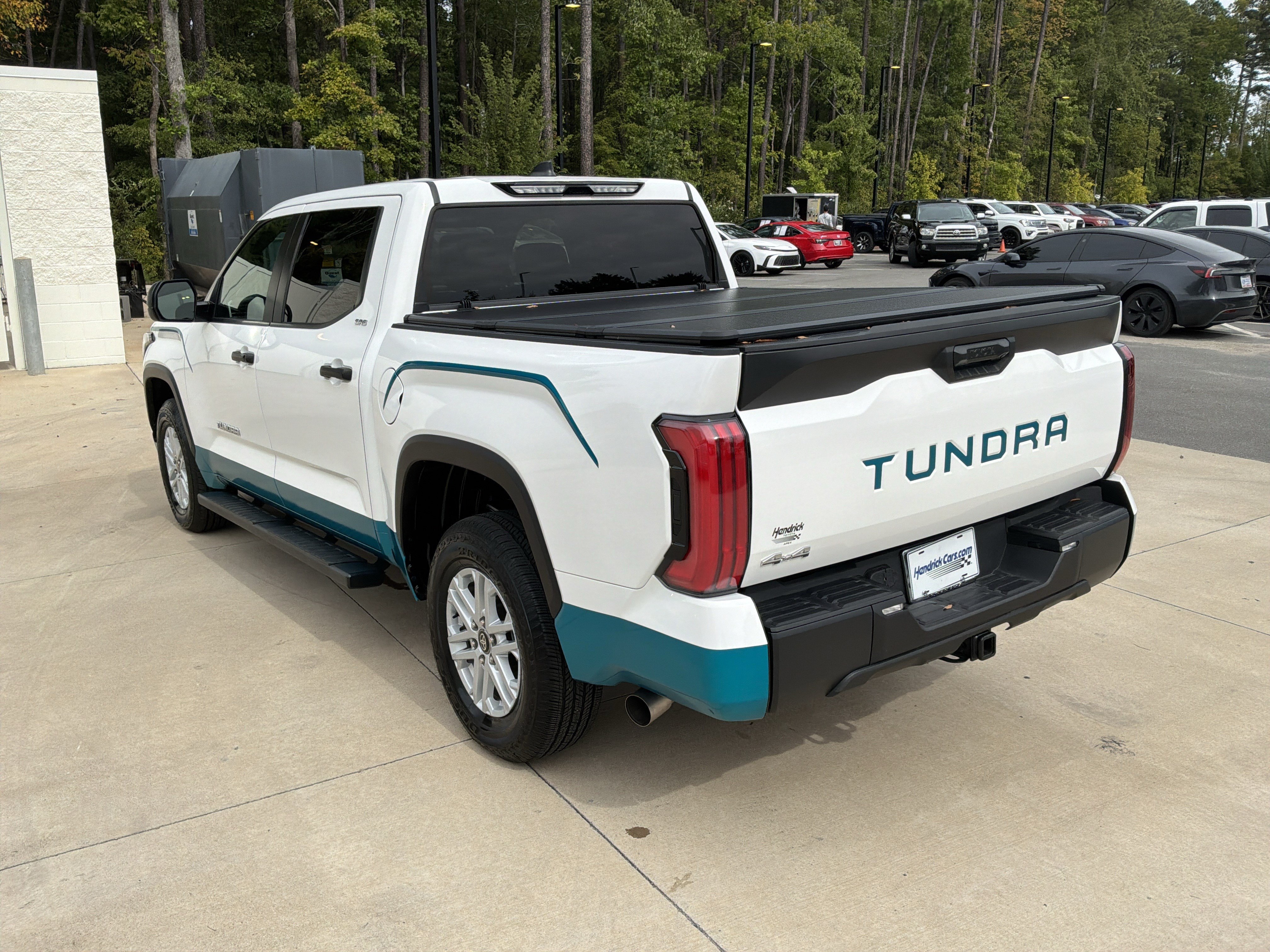 Used 2025 Toyota Tundra SR5 AWD/4WD image 8