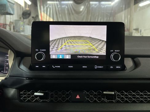 Used 2023 Honda Accord EX image 18