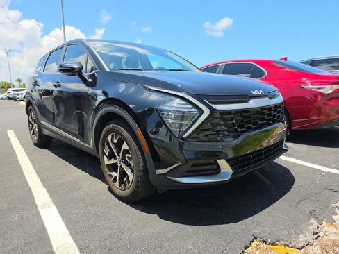 Certified 2024 Kia Sportage EX FWD image 2
